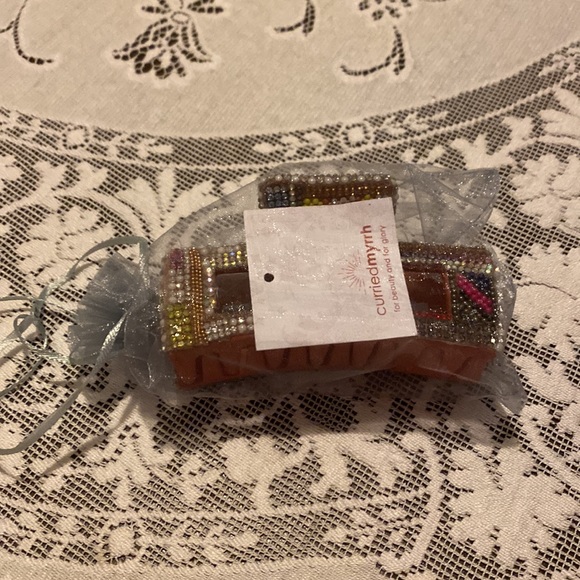 Free People Curried Myrrh Monet Crystal Embellished Stunning Claw Clip NEW - Picture 8 of 17